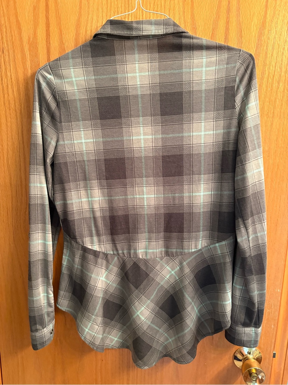 NWT Vanity Gray and aqua plaid lightweight skirted button down sz S
